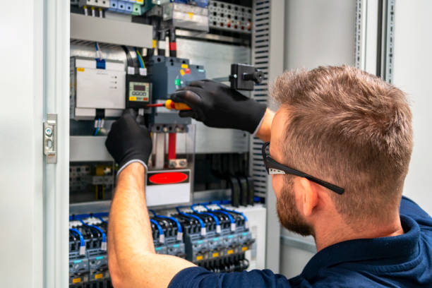 Best Affordable Emergency Electrician  in Kronenwetter, WI